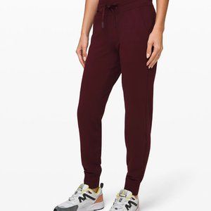 Lululemon Ready To Rulu Pant/Jogger - Garnet - 4